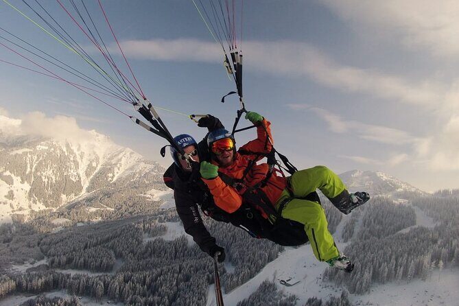 Private paragliding tandem flight in Fulseck - What Makes This Tour Stand Out?