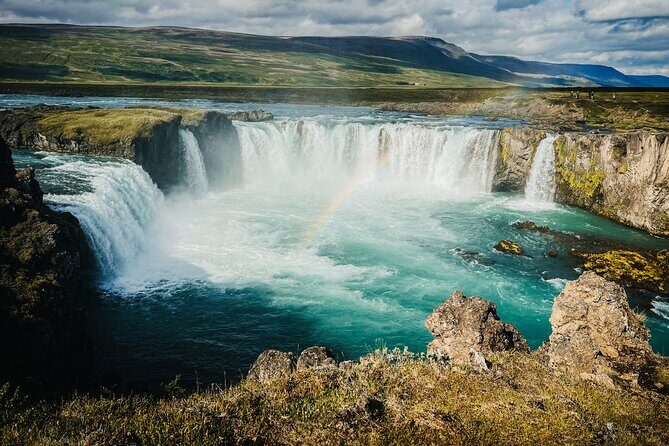 Private Shore Excursion in Godafoss Waterfall Myvatn and Baths - Who Is This Tour Best For?