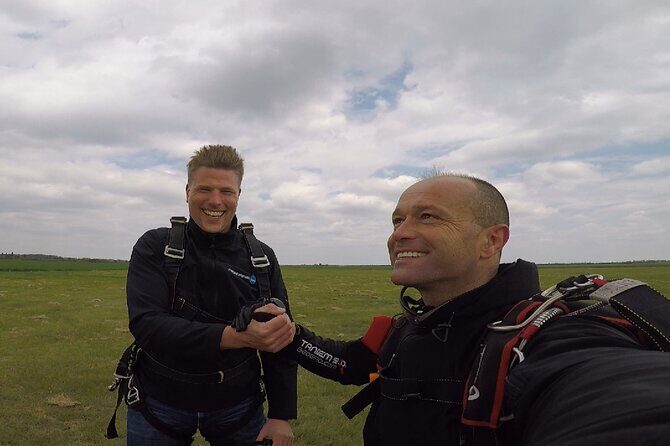 Private Skydiving Experience In Belgrade - FAQ