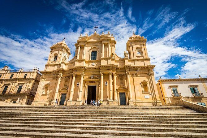 Private taxi transfer service from TAORMINA to SYRACUSE (Ortigia) or Viceversa - Detailed Breakdown of the Transfer Experience