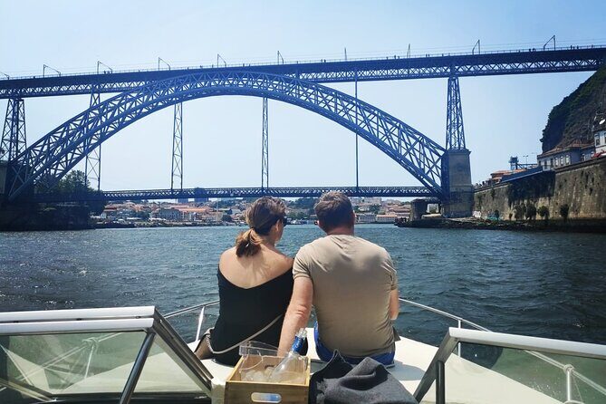 Private Tour 6 Bridges and Douro 2h opt. sunset, group price up to 6px - Who Should Book This Experience?
