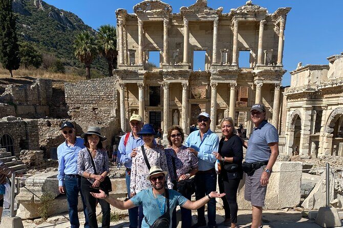 Private Tour in Ephesus and Traditional Turkish Bath from Port - The Cultural Experience: Lunch and Local Insights