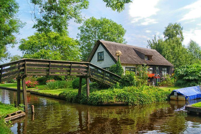 Private tour (max 3 per) to Giethoorn & Canal ride from Amsterdam - Diving Into the Itinerary: What to Expect