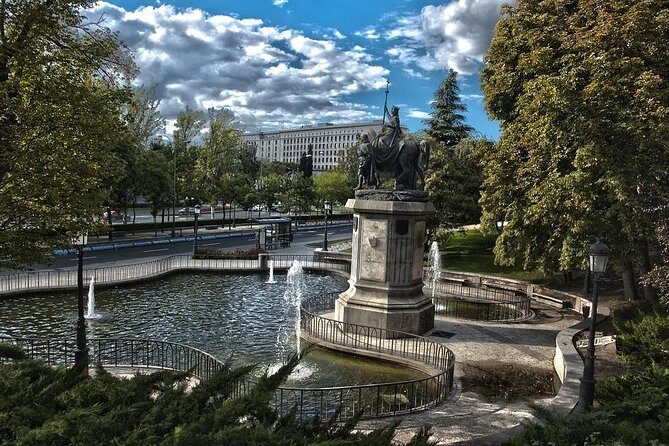 Private tour of Escorial Monastery & Valley of the Fallen - FAQs