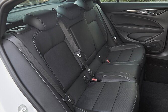Private Transfer Budapest Airport BUD to Budapest by Car or Van - Who Is This Transfer Best For?