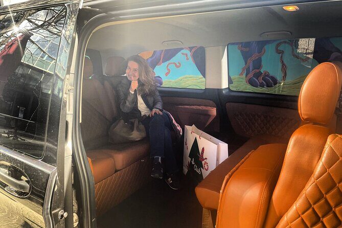 Private Transfer from Istanbul Airport to Fatih, Beyoglu and Besiktas - The Realities of the Meeting Point and Staff Interactions