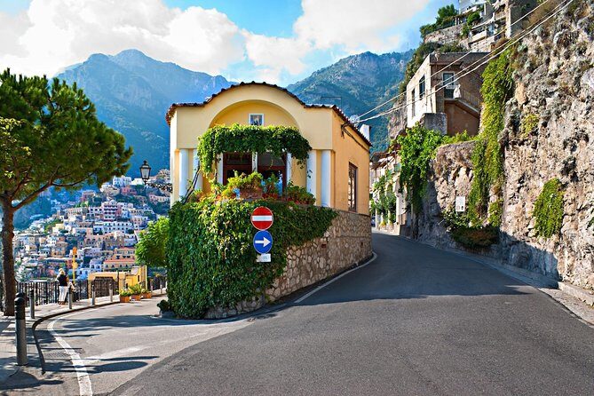 Private Transfer From Positano Hotels to Naples - The Downsides & Considerations
