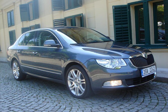 Private Transfer from Prague Airport to the City Centre - The Booking Process and Flexibility