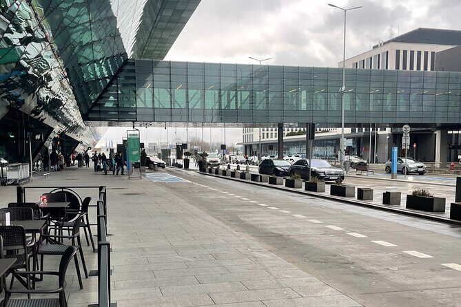 Private Transfer from/to Krakow Airport - The Experience Through Real Travelers’ Eyes