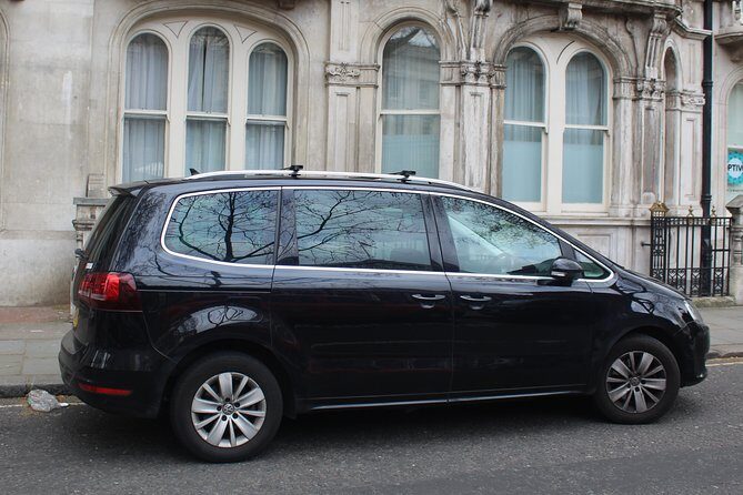 Private Transfer: Heathrow Airport to London to Southampton port - Navigating London: A Comfortable Transit to Your Accommodation