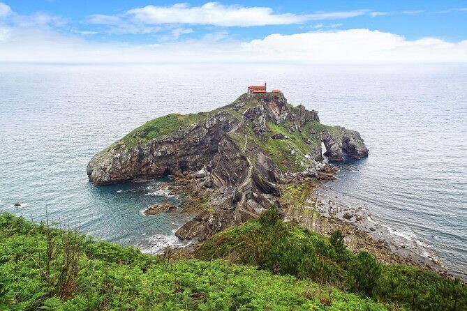 Private Transfer Tour San Sebastian to Bilbao along the Basque Coast - Key Points