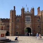 Private Vehicle To Hampton Court Palace From London With Admission Tickets - Who Should Consider This Tour?