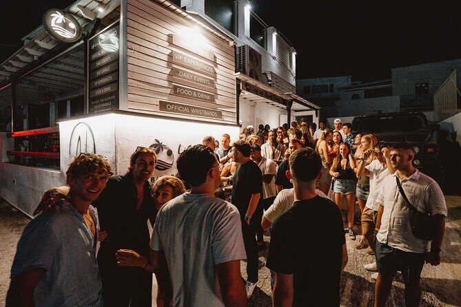 Pub Crawl in Cyclades - Who Should Book This Tour?