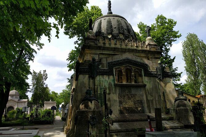 Quest Experience in Bellu Cemetery Bucharest - Who will love this experience?
