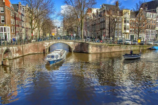 Red Light District tour with canal cruise - In-Depth Breakdown of the Itinerary and Experience