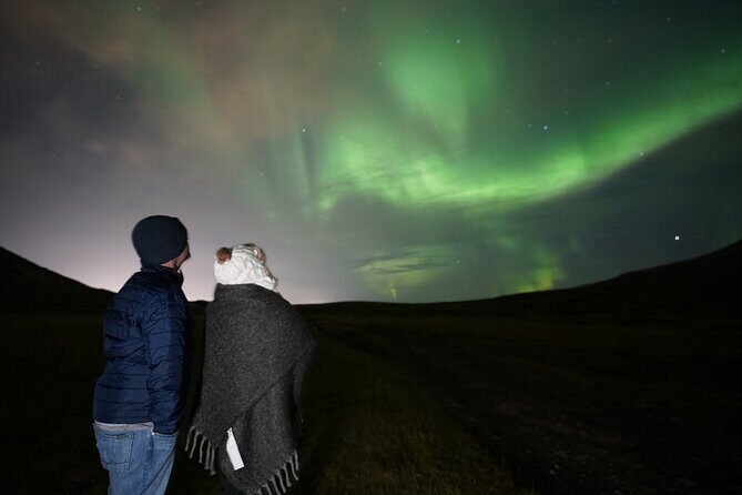 Reykjavik: Northern Lights Tour - Pro Aurora Photos - Small Group - Why Choose This Northern Lights Tour?