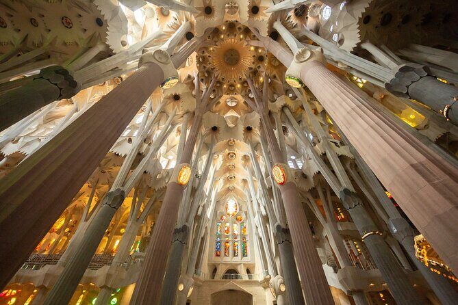 Sagrada Familia Guided Tour with Skip the Line Ticket - Analyzing the Pricing and Overall Value