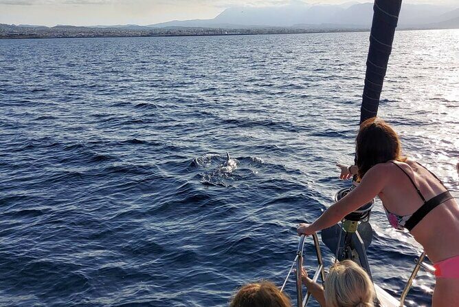 Sailing day to Dia island - What Makes This Tour Stand Out?
