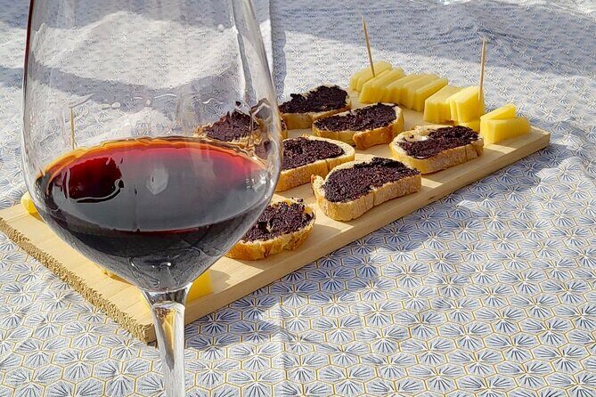 Saint-Emilion Afternoon Tour - 2 Wineries, tastings & delicacies - Value and Practicality
