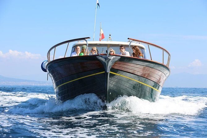 Shared Amalfi Coast Boat Tour: Positano,Amalfi,Swim & Light Lunch - What Sets This Tour Apart?