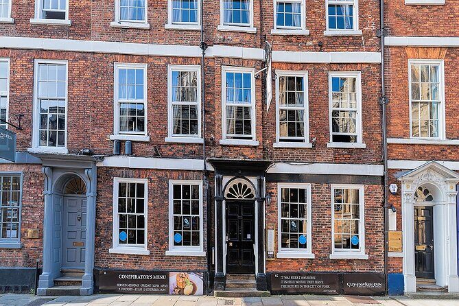 Shared Walking Tour in York - Detailed Breakdown of the Itinerary