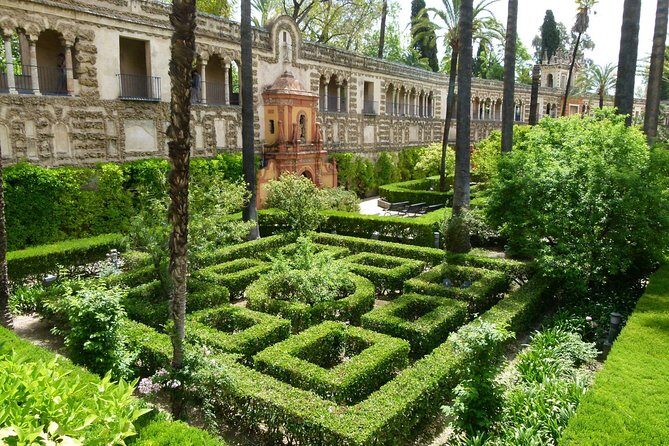 Small-Group Alcazar of Seville Guided Tour with entry ticket - A Few Considerations