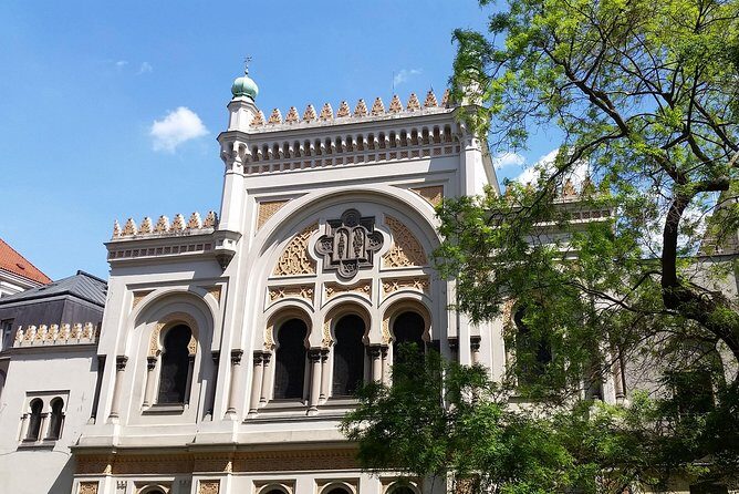 Small Group Prague Old Town and Jewish Quarter Walking Tour - Who Should Book This Tour?