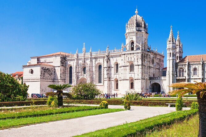 Small Group Sintra, Pena Palace, Belém and Cascais - Frequently Asked Questions