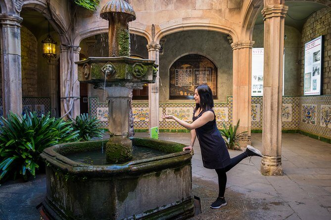 Sunny Barcelona Photoshoot - What to Expect from the Photographer and Photos