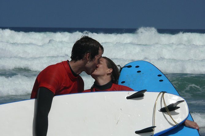 Surf class in Famara 9:15-12:00 or 11:45-14:30 (2h class) - Practical Tips for Your Surf Lesson