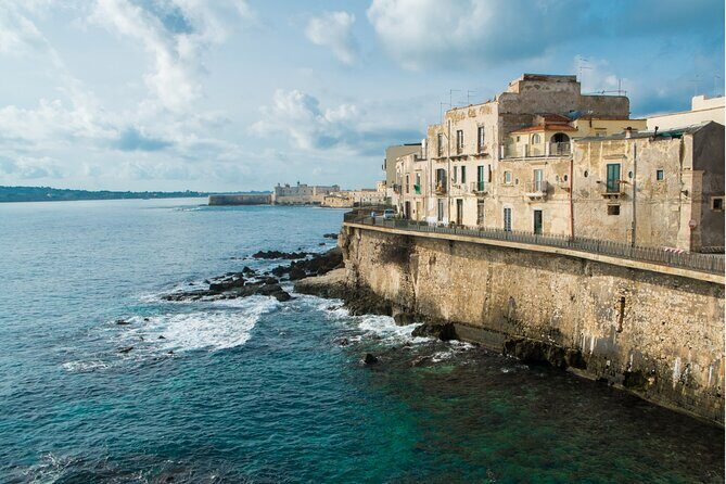 Syracuse Ortigia Scavenger Hunt and Highlights Self-Guided Tour - Discovering Syracuse with a Self-Guided Scavenger Hunt