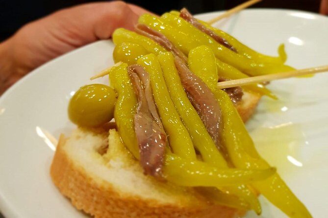 The Award-Winning Bilbao Food Tour & Wine Pairing by Basque Local - Exploring Bilbao’s Pintxo Scene and Historic Streets