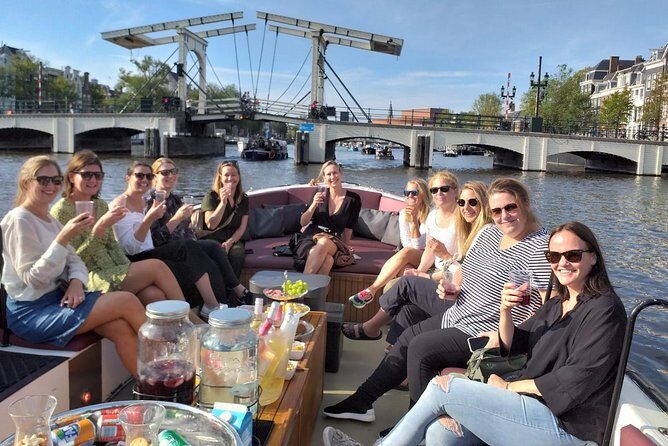 The best boat trip through the Amsterdam canals - Who Is This Tour Best For?