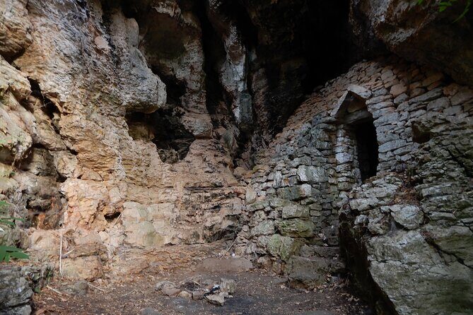 The Dolmen La Chianca and the Santa Croce Caves: Bisceglie Exploration - What Reviewers Say