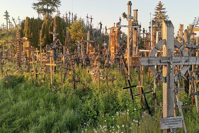 The Hill of Crosses (LT) the easiest way from Riga - Visiting the Palaces and Small Towns on the Return