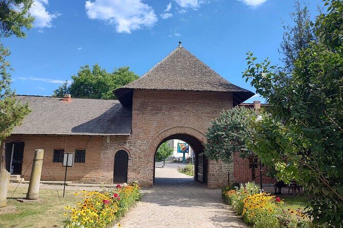 The Palace of Vlad the Impaler from Târgovite & Arges Monastery - Why This Tour Works