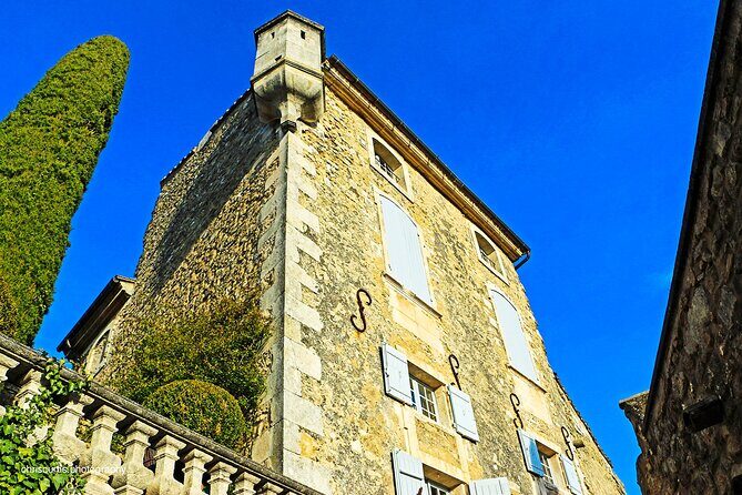The picturesque Luberon villages of Lourmarin, Lauris & Cucuron - The Practical Side: What to Expect