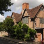 The WalkTalkShow.co.uk - Guided Tour of Stratford upon Avon - In-Depth Review of the Tour Experience
