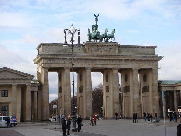 Third Reich Berlin: Hitler and WWII Walking Tour - Visiting Hitler’s Bunker and the Last Days of the Führer