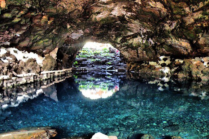 Tour of Jameos del Agua, Cueva de los Verdes and Viewpoint from the cliffs - Authentic Insights from Reviews