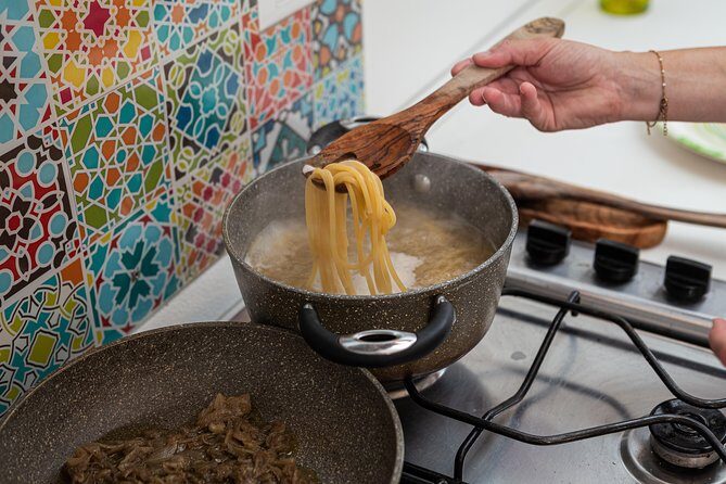 Traditional Tuscan Pasta & Tiramisu Masterclass in Arezzo - What the Experience Looks Like