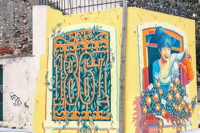 Tuk Tuk Lisbon: Exploring Urban Art 2H or 3H - The Sum Up