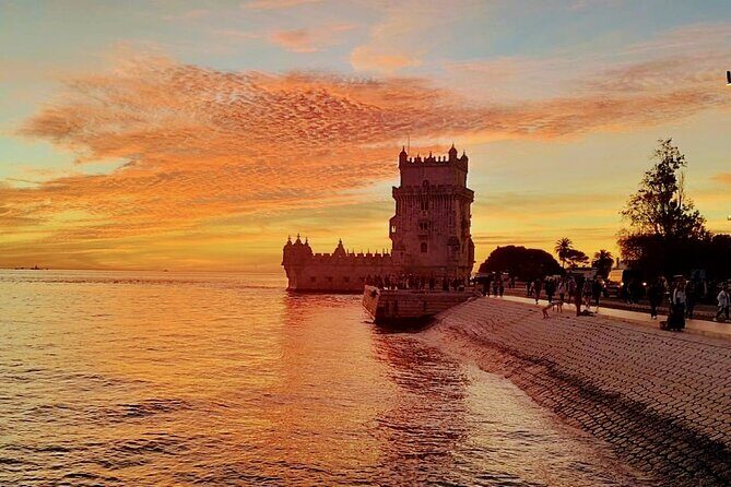 Tuk Tuk Tour Lisbon-Belém 4 H - Miradouro das Portas do Sol: Breathtaking River Views