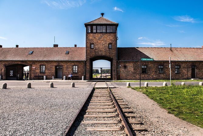 Two Day Trip to Auschwitz Birkenau and Wieliczka Salt Mine - Day Two: Descending into the Wieliczka Salt Mine
