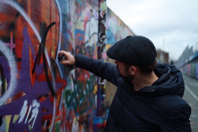 Urban Canvas: Exploring Shoreditch's Vibrant Street Art - The Value of the Tour