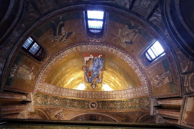 Venice Small Group Tour with Exclusive Entry to St Mark Basilica - What Makes This Tour Stand Out?