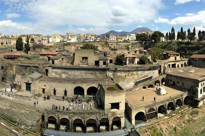 Vesuvius and Herculaneum Day Trip from Naples with skip the line - FAQs