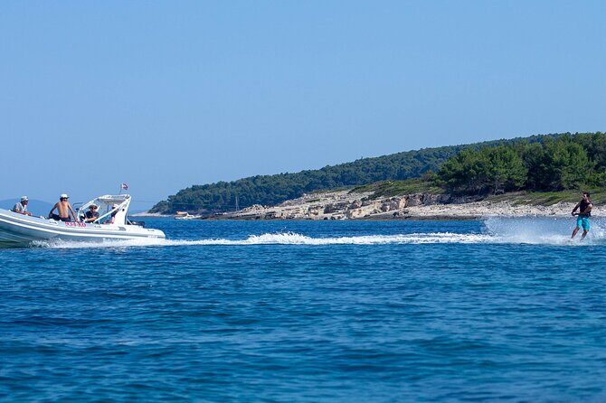 Vibes and Adventure: Wakeboarding in Korula, Lumbarda! - Who Would Love This Experience?