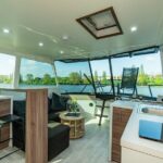 VIP Prague YachtBoat ONE Experience: All-You-Can-Drink - Who Is This Tour For?