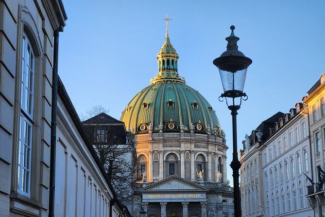 Walk & Ferry: Copenhagen Highlights + Change of Guards Finale - How the Tour Works in Practice